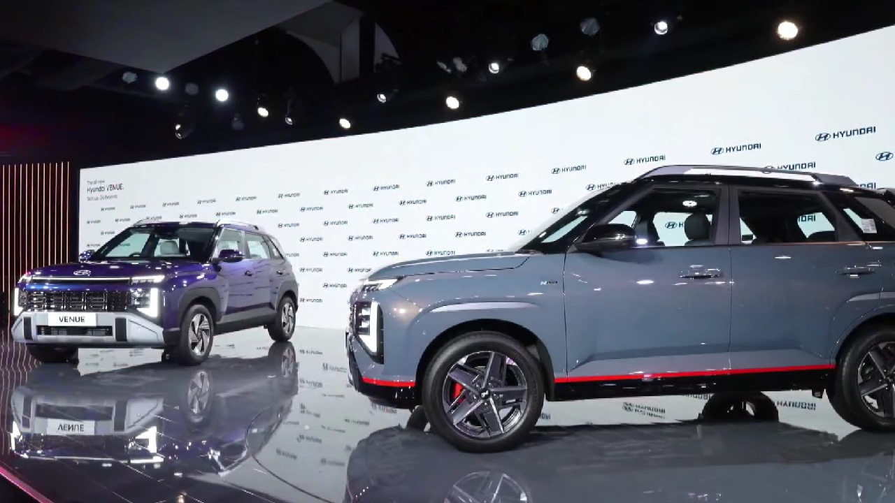 New Hyundai Venue Launched - Specs, Price, Features, Design